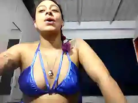 Snapshot of Cata_Blue__ chatting on 01-01-25, 08:58 Cata Blue   online show from 01-01-25, 08:58