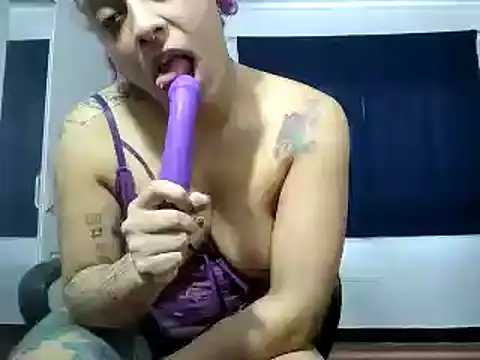 Snapshot of Cata_Blue__ chatting on 01-04-25, 05:26 Cata Blue   online show from 01-04-25, 05:26