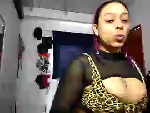 Snapshot of Cata_Blue__ chatting on 01-07-25, 02:41 Cata Blue   online show from 01-07-25, 02:41