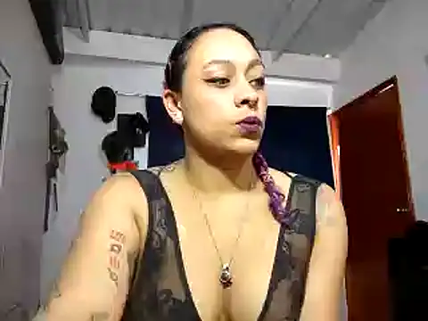 Snapshot of Cata_Blue__ chatting on 01-14-25, 05:34 Cata Blue   online show from 01-14-25, 05:34