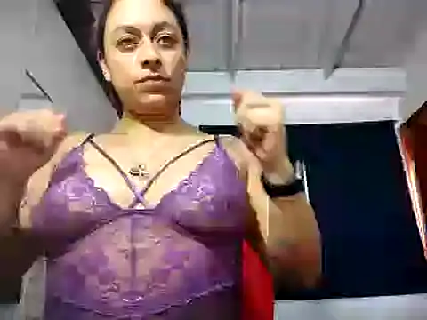 Snapshot of Cata_Blue__ chatting on 01-27-25, 08:39 Cata Blue   online show from 01-27-25, 08:39