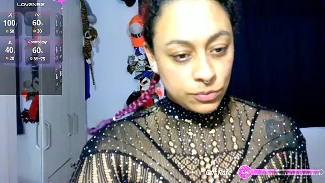 Snapshot of Cata_Blue__ chatting on 02-05-25, 05:20 Cata Blue   online show from 02-05-25, 05:20