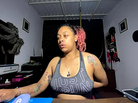 Snapshot of Cata_Blue__ chatting on 09-29-25, 03:50 Cata Blue   online show from 09-29-25, 03:50