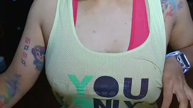 Snapshot of Cata_Blue__ chatting on 02-20-26, 01:55 Cata Blue online show from 02-20-26, 01:55