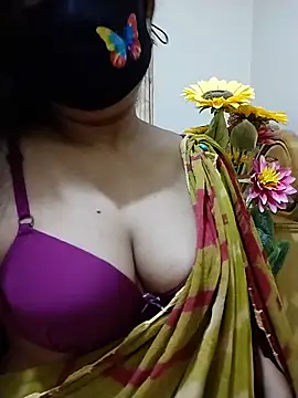 Snapshot of Ameera19 chatting on 06-11-26, 09:02 Ameera19 online show from 06-11-26, 09:02