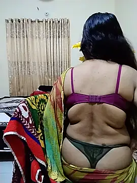 Snapshot of Ameera19 chatting on 06-18-26, 08:35 Ameera19 online show from 06-18-26, 08:35