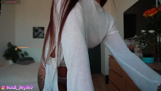 Snapshot of Sola_LI chatting on 09-11-25, 06:02 Sola LI online show from 09-11-25, 06:02