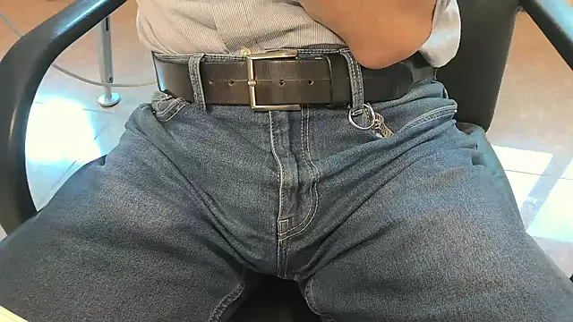 alessandroman2114 online show from 04-16-26, 04:30