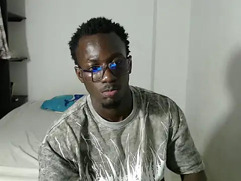 Snapshot of _Lowmaypalacios chatting on 03-23-26, 03:10 Lowmaypalacios online show from 03-23-26, 03:10