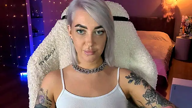 tykioty Miley online show from 10-23-25, 03:22