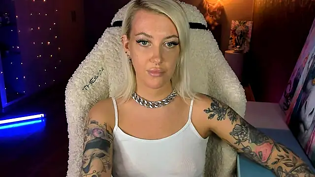 tykioty Miley online show from 02-19-26, 01:07