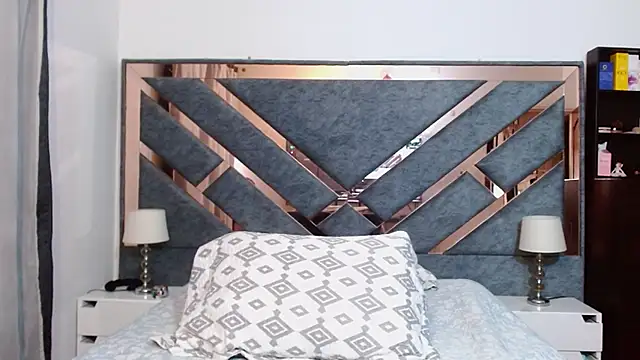 KarlaTesg online show from 09-19-25, 09:26