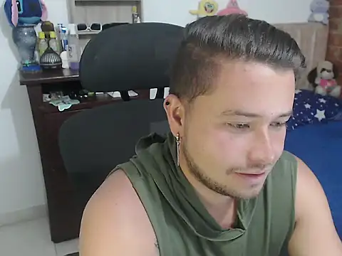 JOHANLEON1 online show from 04-09-26, 12:32