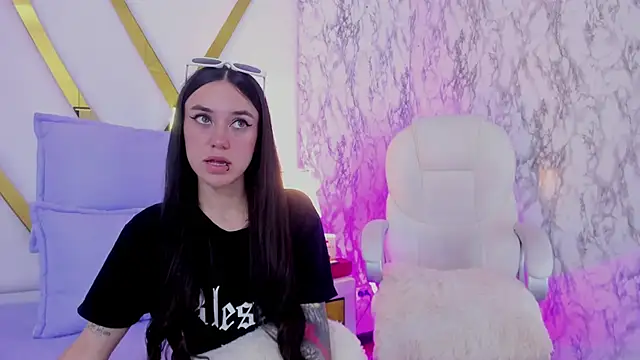 Athziry  online show from 12-14-24, 01:28