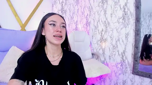 Athziry  online show from 12-21-24, 12:42