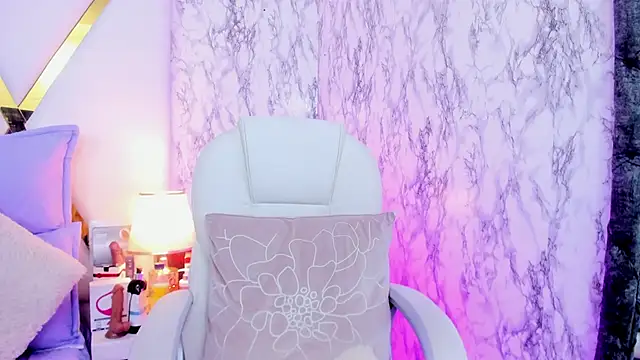 Athziry  online show from 01-31-25, 12:28