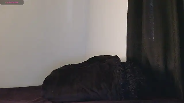 Snapshot of _luna_nyx chatting on 02-18-26, 10:22 luna nyx online show from 02-18-26, 10:22