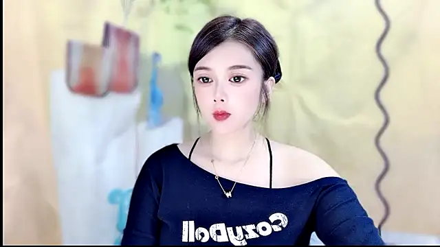 Snapshot of VIWVI chatting on 04-28-26, 05:12 VIWVI online show from 04-28-26, 05:12
