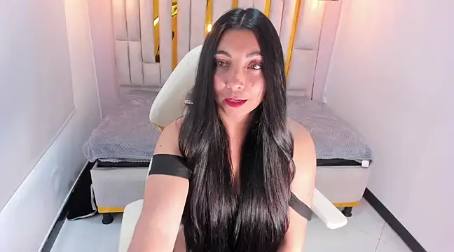 Karla hernandez  online show from 03-10-25, 05:07