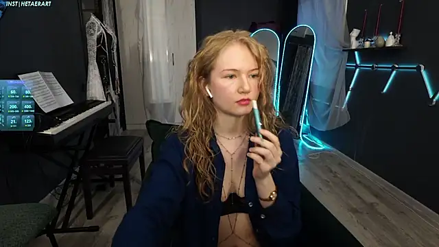 Snapshot of Alexandra_Demore chatting on 05-16-26, 06:50 Alexandra Demore online show from 05-16-26, 06:50