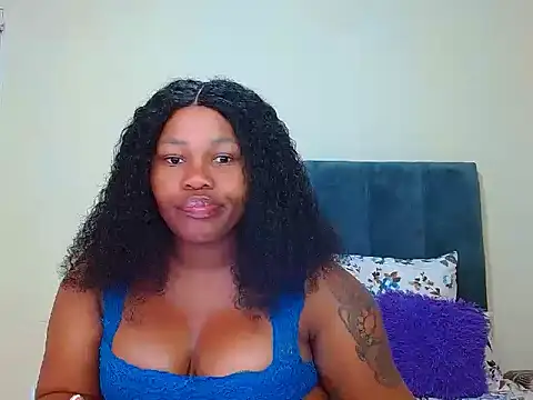 curvycloe1 online show from 11-18-25, 07:35