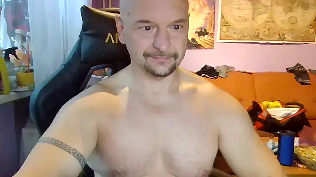 Sports-beast online show from 10-13-25, 05:51