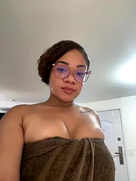 ashley Tompson1 online show from 10-04-25, 12:14