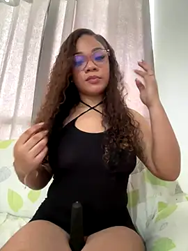 ashley Tompson1 online show from 10-23-25, 12:15