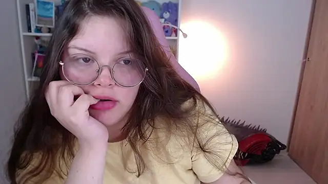 Snapshot of Gabiwaifu chatting on 04-26-26, 05:43 Gabiwaifu online show from 04-26-26, 05:43
