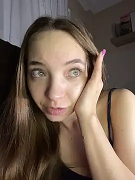 Snapshot of BarbaraFantasy chatting on 12-21-25, 09:44 BarbaraFantasy online show from 12-21-25, 09:44