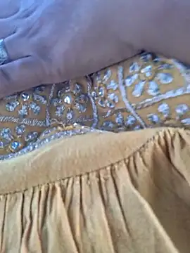 Priya Bong online show from 04-15-26, 02:40