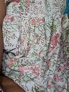 Priya Bong online show from 06-17-26, 01:19