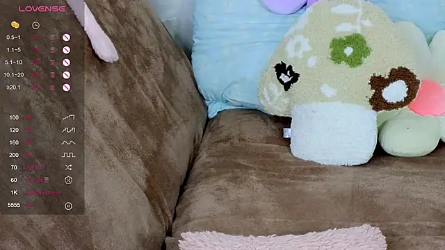 TrissMerigold9 online show from 10-08-25, 09:12