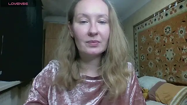 AnnaXLovers online show from 10-21-25, 10:05