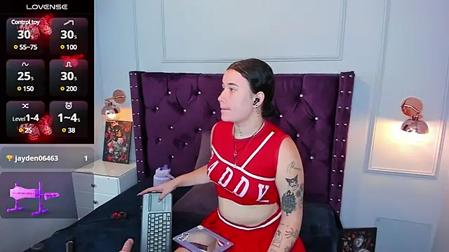 Snapshot of Danee_19_ chatting on 01-04-25, 12:49 Danee 19 online show from 01-04-25, 12:49