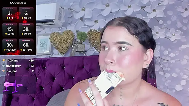 Snapshot of Danee_19_ chatting on 01-23-25, 06:24 Danee 19 online show from 01-23-25, 06:24