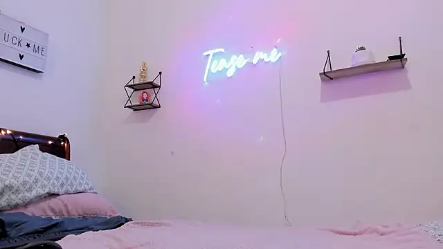 Manuela monroe online show from 01-08-26, 03:09