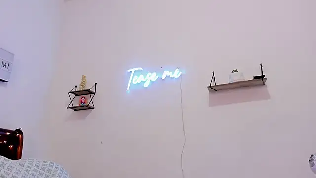 Manuela monroe online show from 01-10-26, 03:19