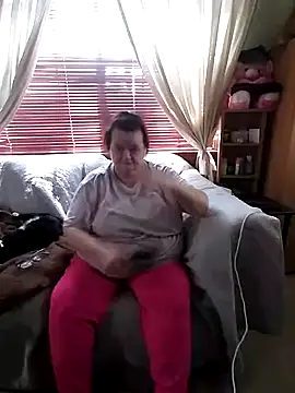 Snapshot of Bayou_Woman68 chatting on 09-13-25, 06:08 Bayou Woman68 online show from 09-13-25, 06:08