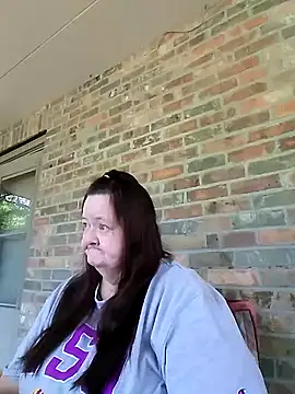 Snapshot of Bayou_Woman68 chatting on 10-14-25, 03:35 Bayou Woman68 online show from 10-14-25, 03:35