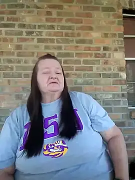 Snapshot of Bayou_Woman68 chatting on 10-31-25, 07:26 Bayou Woman68 online show from 10-31-25, 07:26