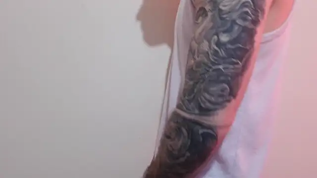 Snapshot of Kenner_fox77 chatting on 02-14-25, 07:12 Kenner fox77 online show from 02-14-25, 07:12