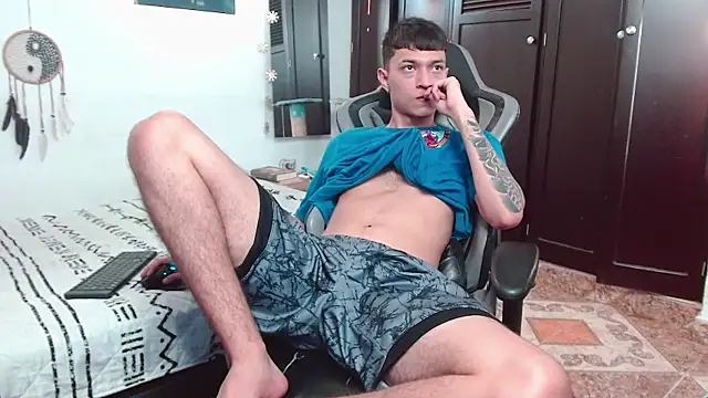 aaron blug online show from 12-14-24, 09:02