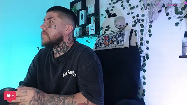 Snapshot of Ash_gusbig chatting on 12-04-24, 01:25 Ash gusbig online show from 12-04-24, 01:25