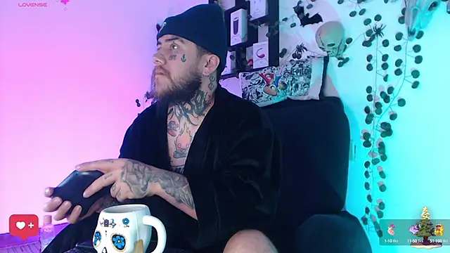 Snapshot of Ash_gusbig chatting on 12-18-24, 07:04 Ash gusbig online show from 12-18-24, 07:04