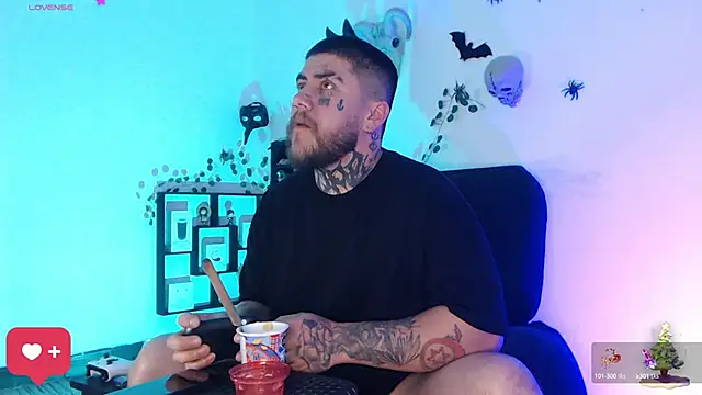 Snapshot of Ash_gusbig chatting on 12-28-24, 02:43 Ash gusbig online show from 12-28-24, 02:43