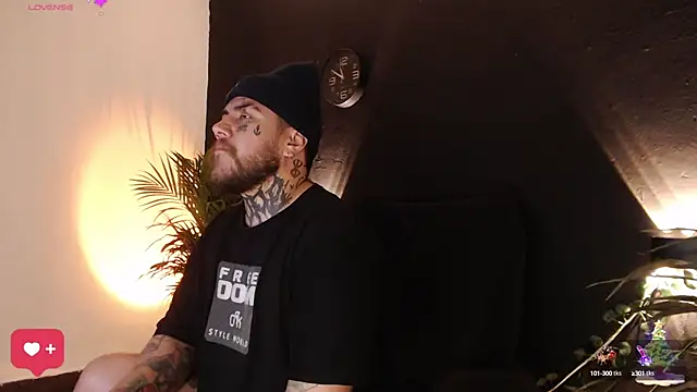 Snapshot of Ash_gusbig chatting on 01-05-25, 12:52 Ash gusbig online show from 01-05-25, 12:52