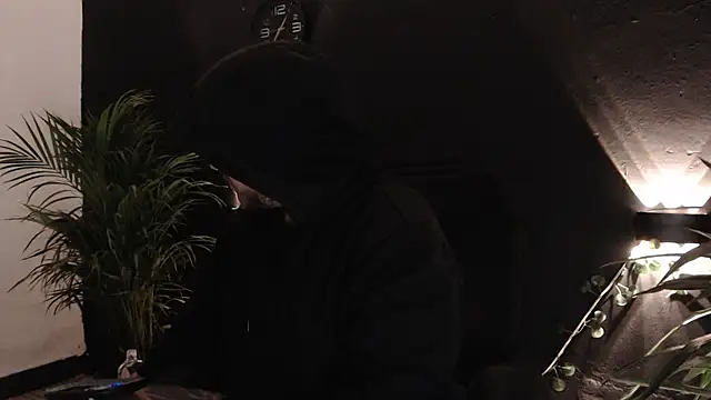 Snapshot of Ash_gusbig chatting on 01-31-25, 02:37 Ash gusbig online show from 01-31-25, 02:37