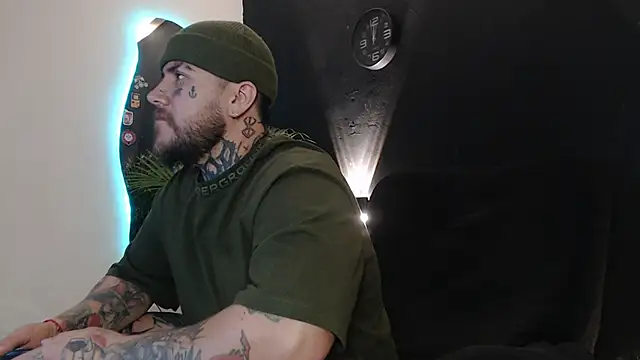 Snapshot of Ash_gusbig chatting on 03-21-25, 01:34 Ash gusbig online show from 03-21-25, 01:34