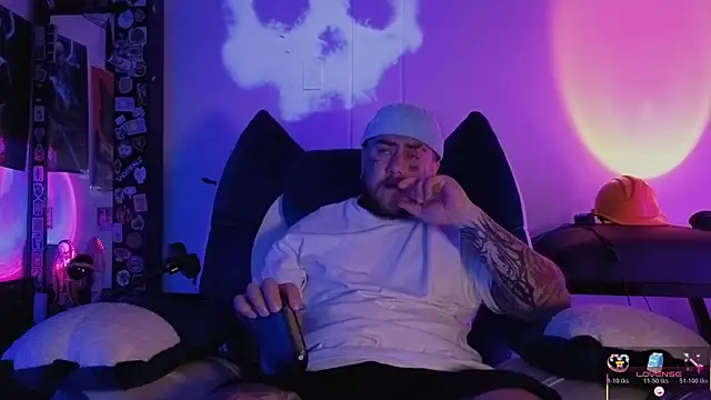 Ash gusbig online show from 12-20-25, 03:46